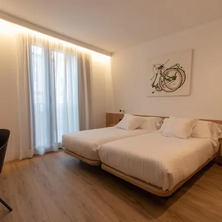 Hotel Cortabitarte 3*